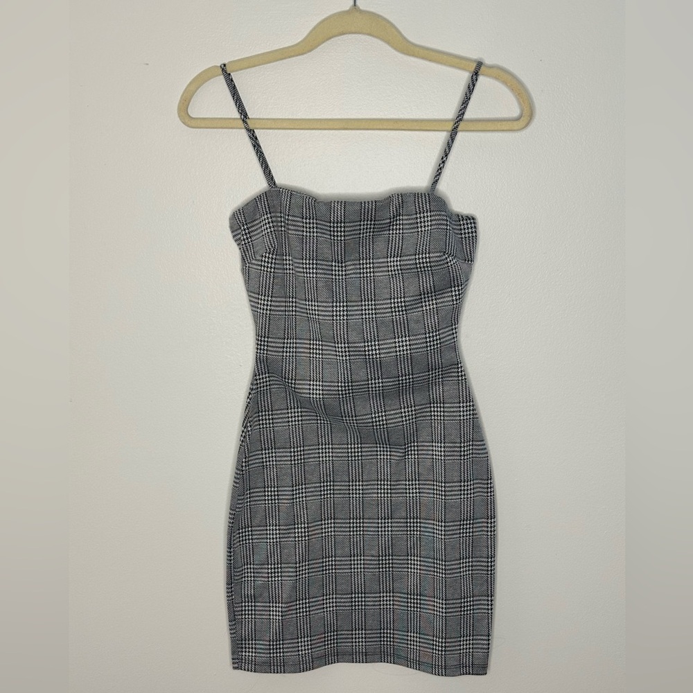 Windsor Plaid Dress in Black and White